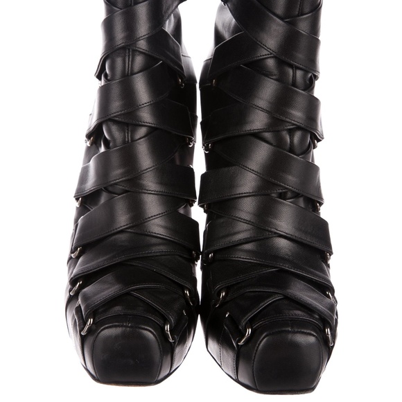 Christian Louboutin Nitoinimoi 120 Bandage Leather strappy Ankle Boot - size 40 - Picture 3 of 5